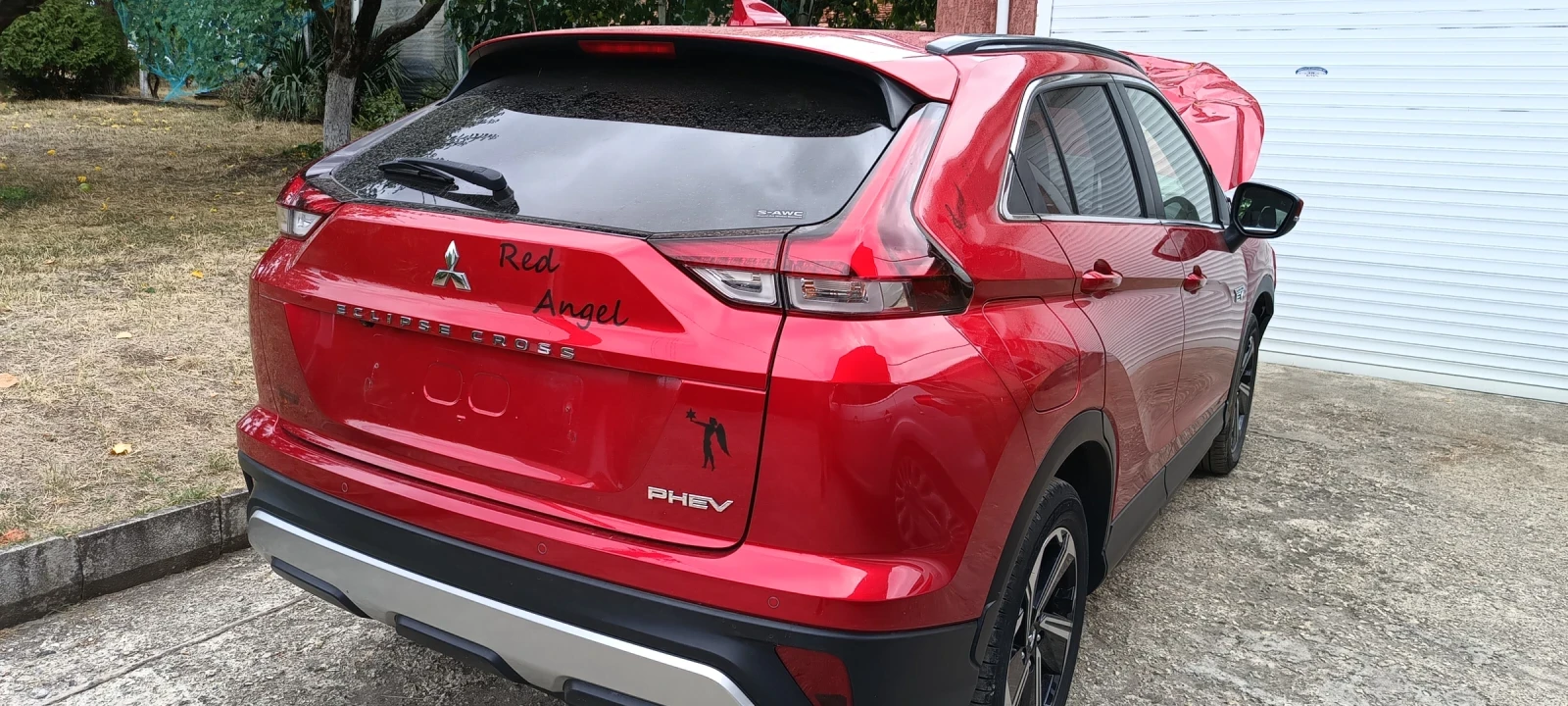 Mitsubishi Eclipse Cross 2.4 plug in hybrid  - изображение 4