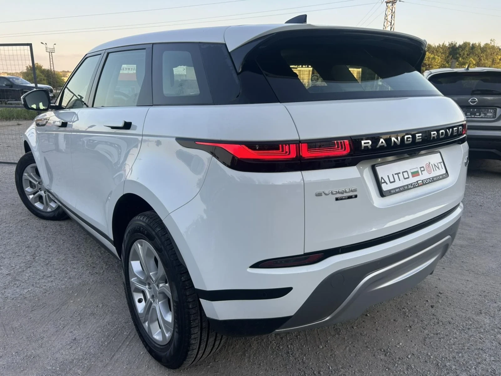 Land Rover Range Rover Evoque 2.0 D 150 * 4X4 * AUTO * ACC * FULL LED * NAVI *  - изображение 6