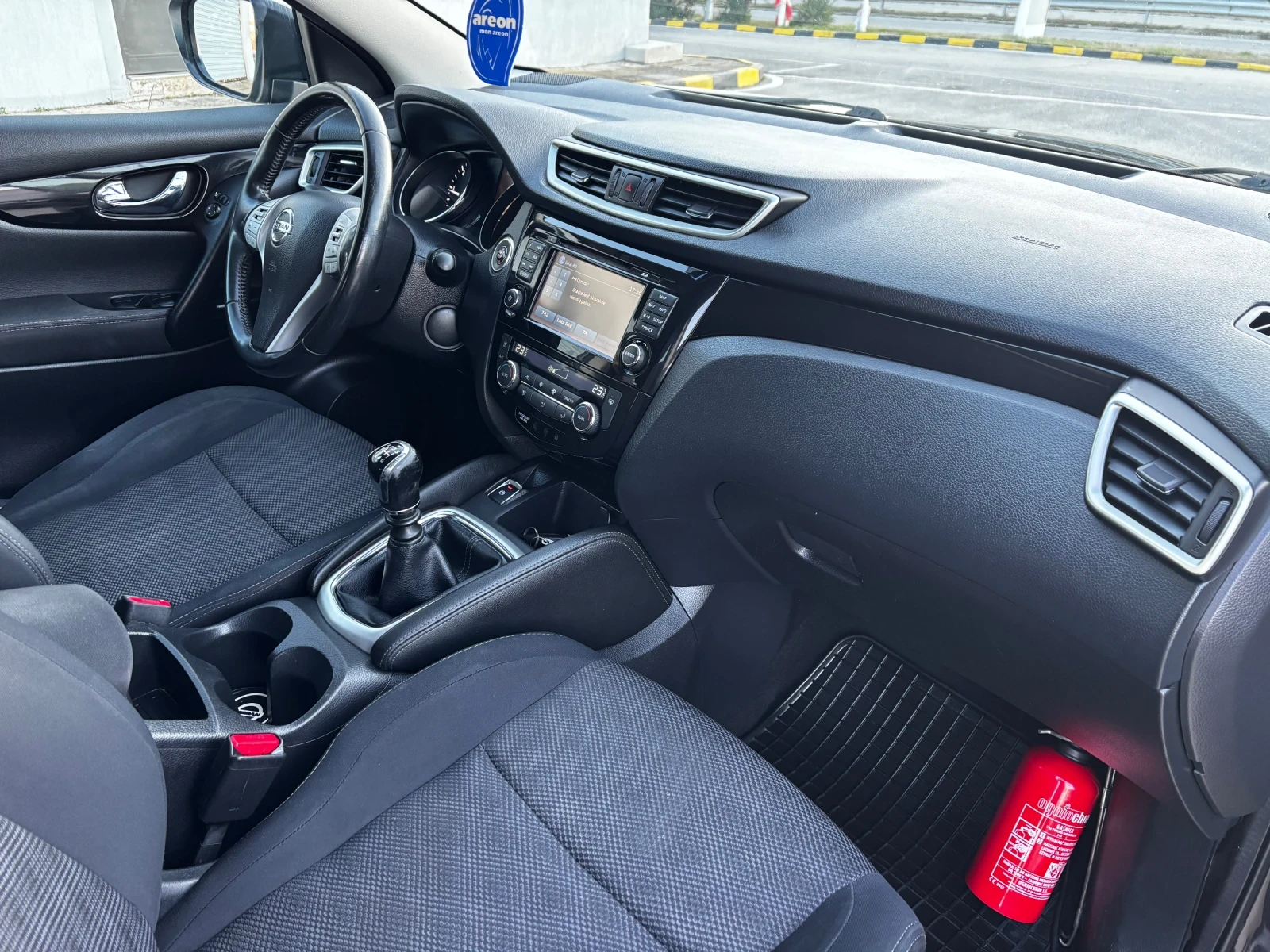 Nissan Qashqai 1.5 DCI* TEKNA* E6* FULL* PANORAMA* 360 CAMERA* CO | Mobile.bg � ����������� 11