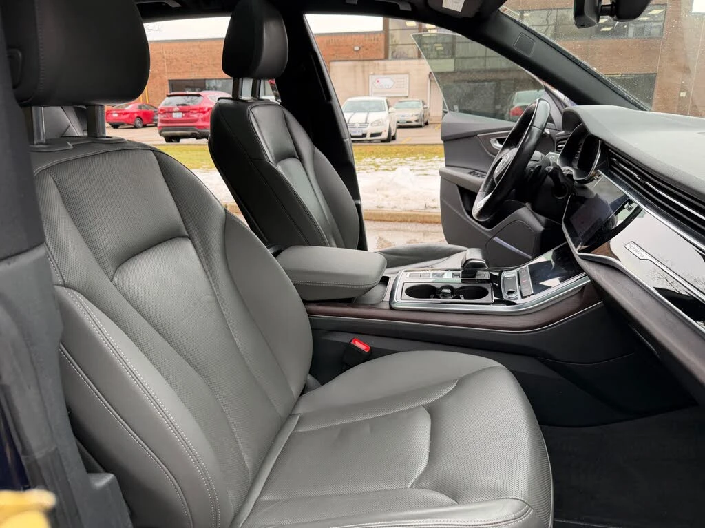 Audi Q8 S-Line* FULL* 55TFSI* АвтоКредит* (ЦЕНА ДО БГ) , снимка 12 - Автомобили и джипове - 53828931