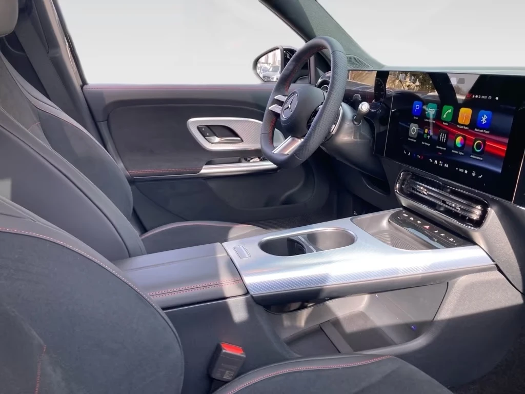 Mercedes-Benz GLB 250+ EQ AMG-LINE PANORAMA CAMERA , снимка 9 - Автомобили и джипове - 53990924