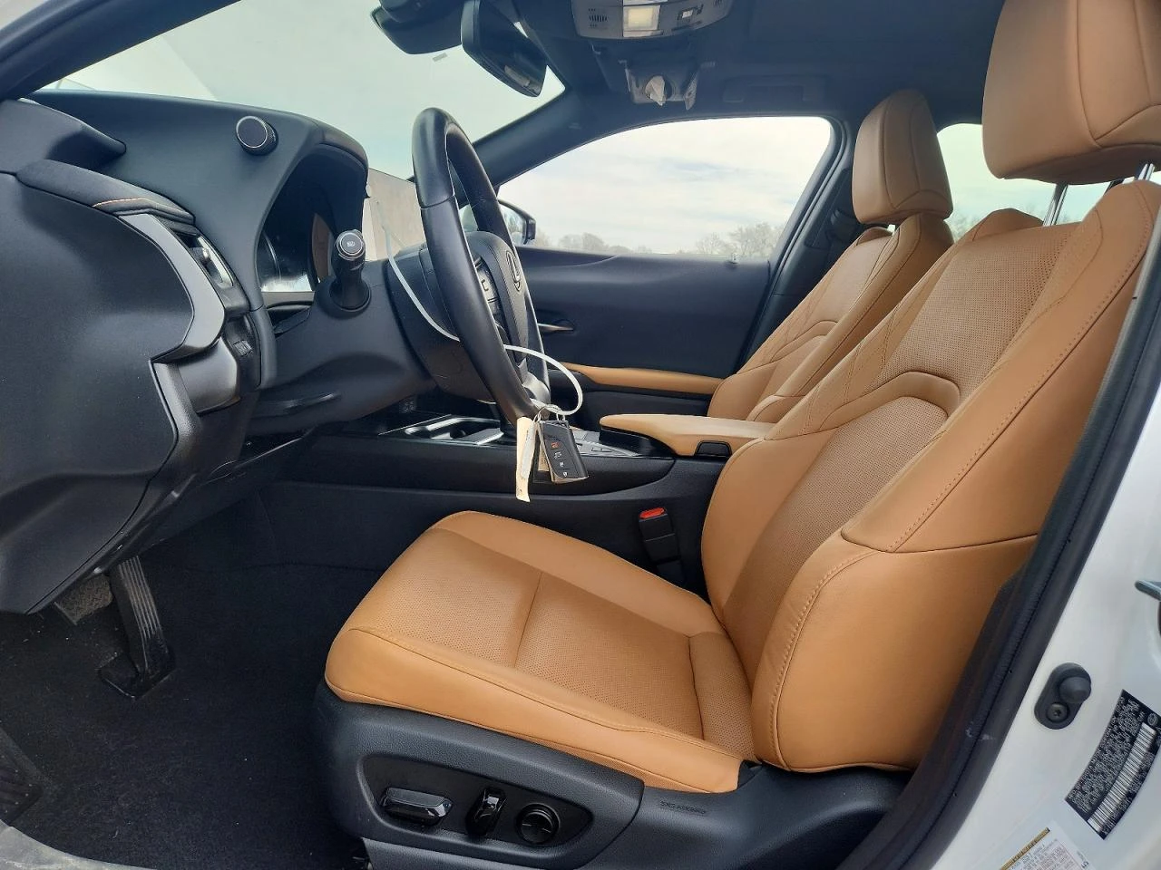 Lexus UX 250h * KEYLESS* ������* �������* ����* �������*  | Mobile.bg � ����������� 7