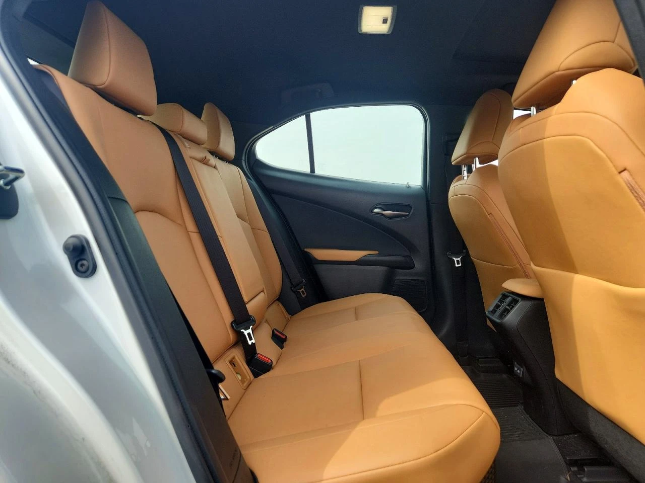 Lexus UX 250h * KEYLESS* ������* �������* ����* �������*  | Mobile.bg � ����������� 10