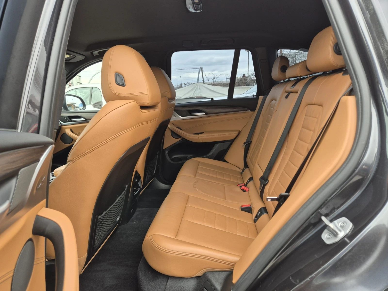 BMW X3 3.0D/X-Drive/ШВЕЙЦАРИЯ, снимка 11 - Автомобили и джипове - 54037636