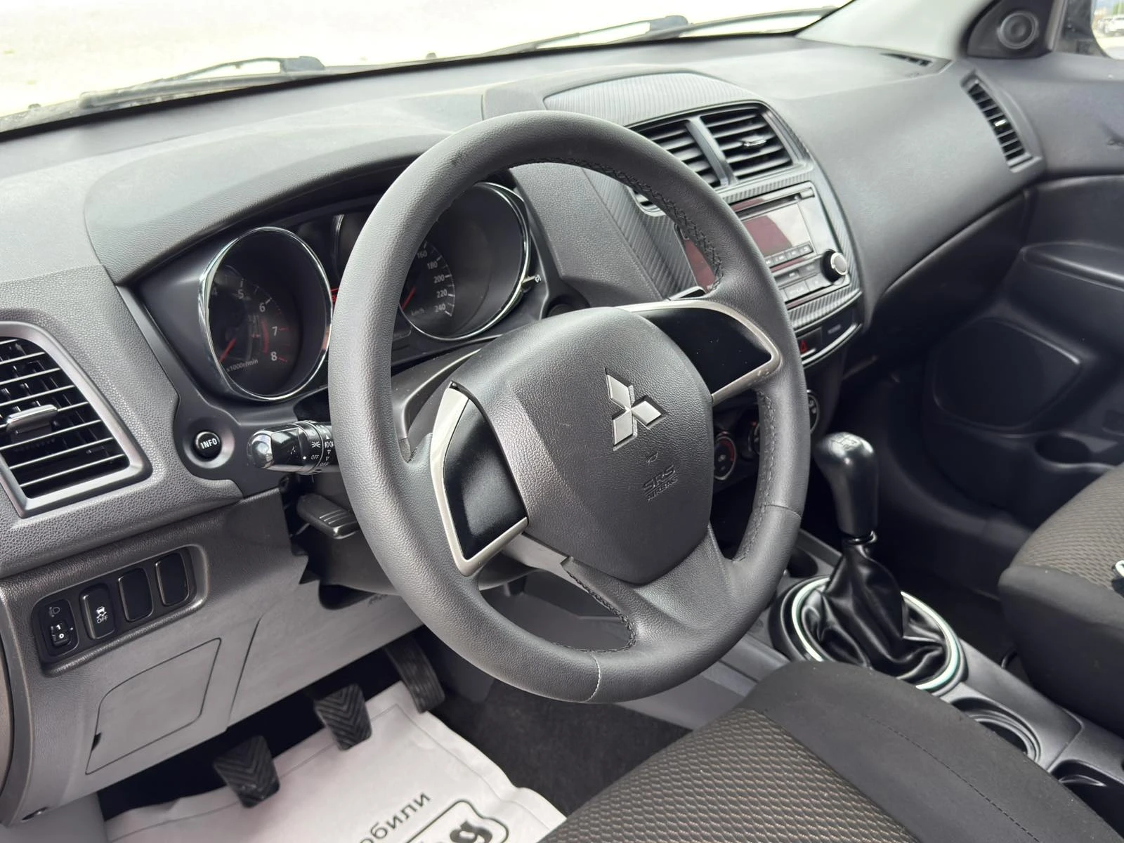 Mitsubishi ASX 1.6i Euro 5B ГАЗ, снимка 13 - Автомобили и джипове - 54233560