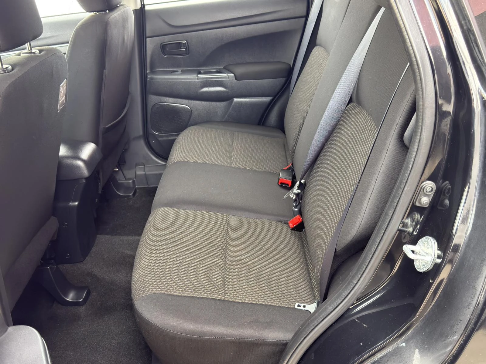 Mitsubishi ASX 1.6i Euro 5B ГАЗ, снимка 8 - Автомобили и джипове - 54233560