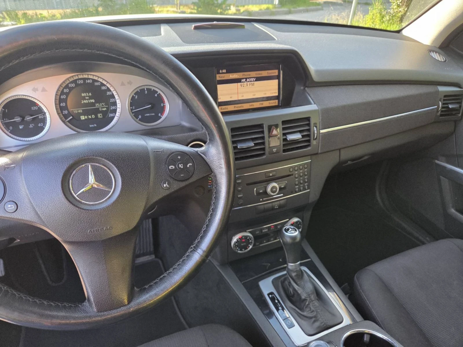 Mercedes-Benz GLK, снимка 10 - Автомобили и джипове - 54347903