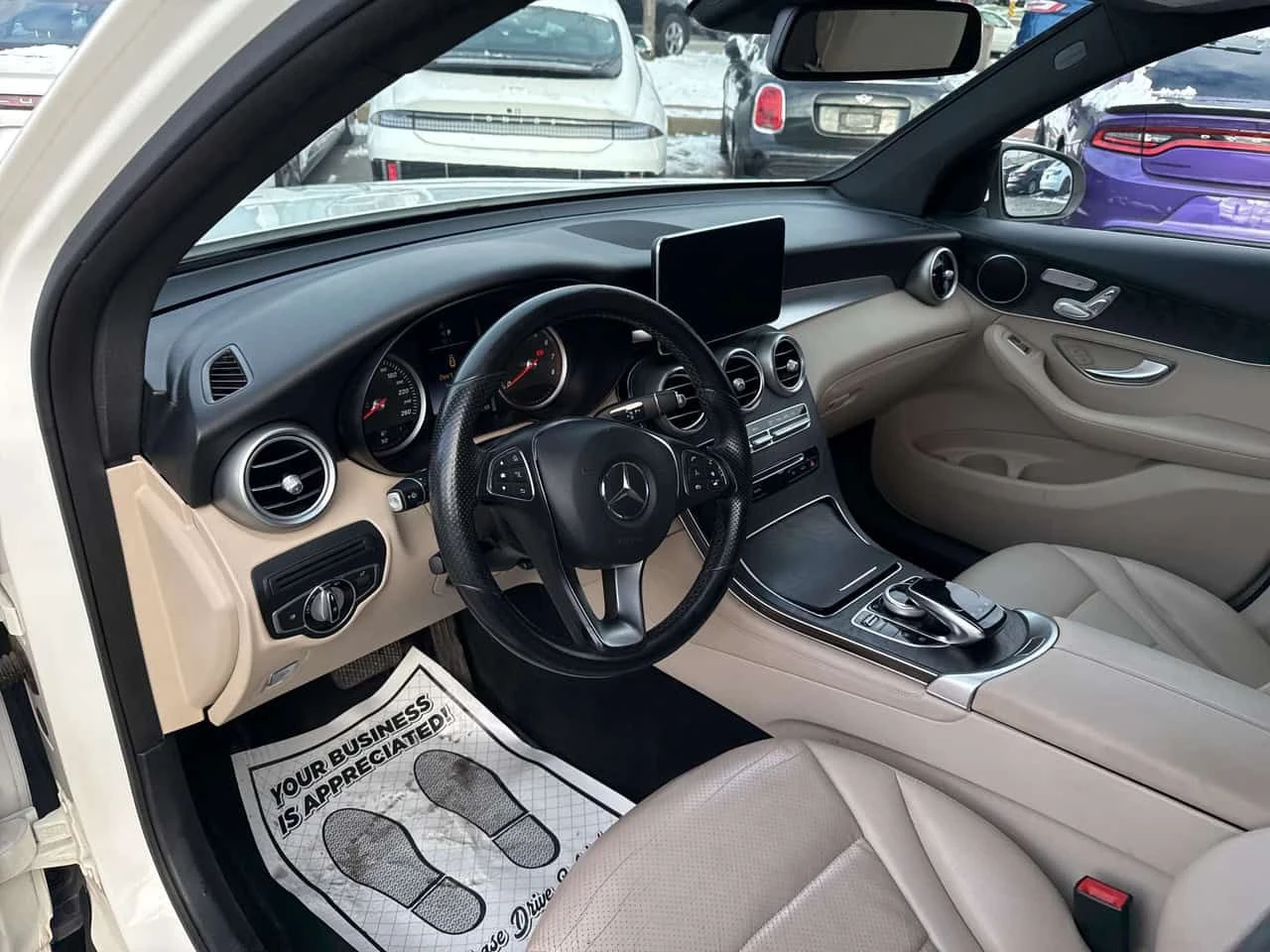 Mercedes-Benz GLC 300  4M * КОЖА * CARFAX * БЕЗ ПЪРВОНАЧАЛНА ВНОСКА, снимка 14 - Автомобили и джипове - 54544071