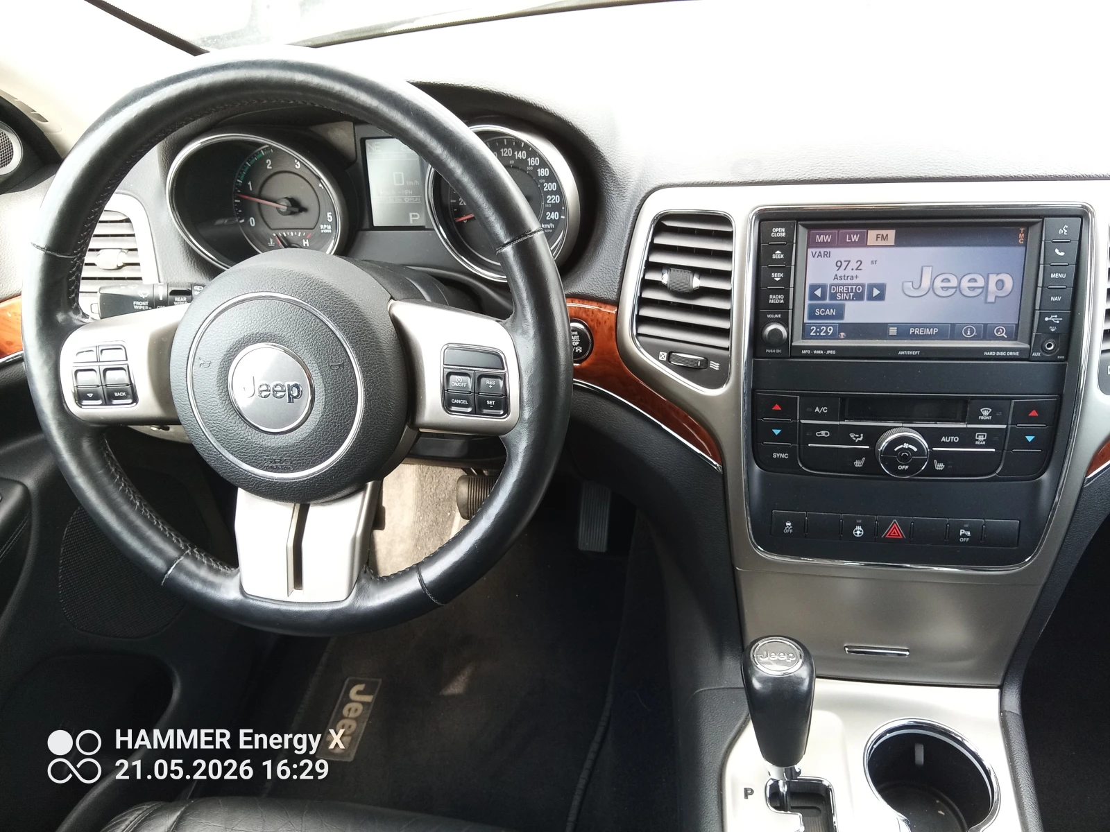 Jeep Grand cherokee 3.0d 240, снимка 9 - Автомобили и джипове - 54638683