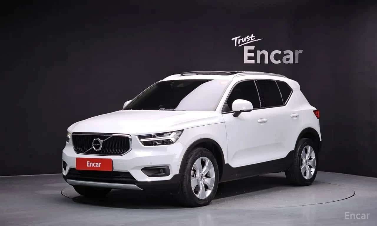 Volvo XC40 * T4 Momentum * CARFAX * ЦЕНА ДО БГ