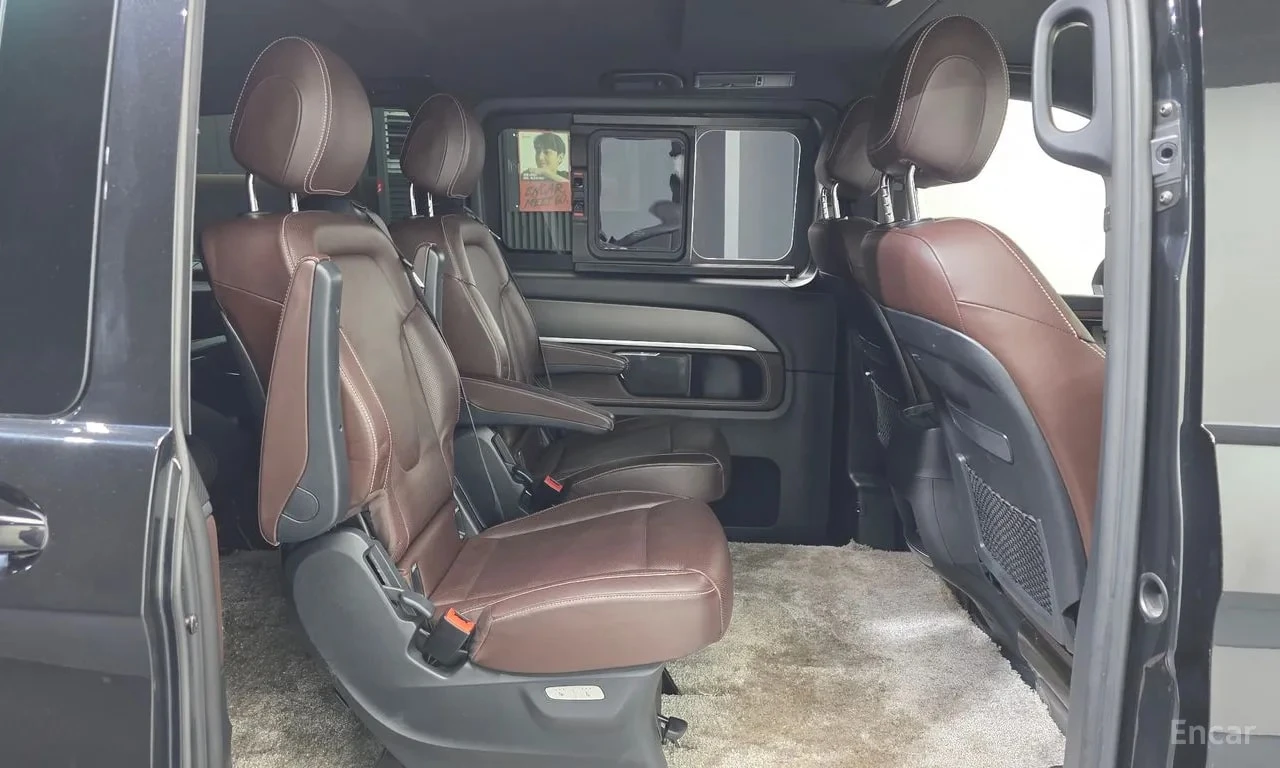 Mercedes-Benz V 300 V250 Bluetec/ДИСТРОНИК/ПОДГРЕВ/360 КАМ/, снимка 12 - Автомобили и джипове - 55951145