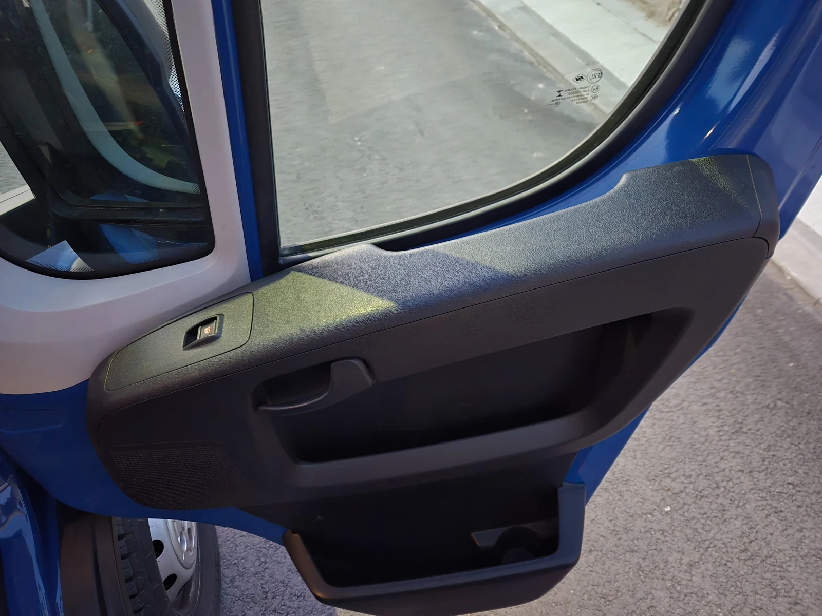 Peugeot Boxer 2.2hdi , снимка 14 - Бусове и автобуси - 54184423