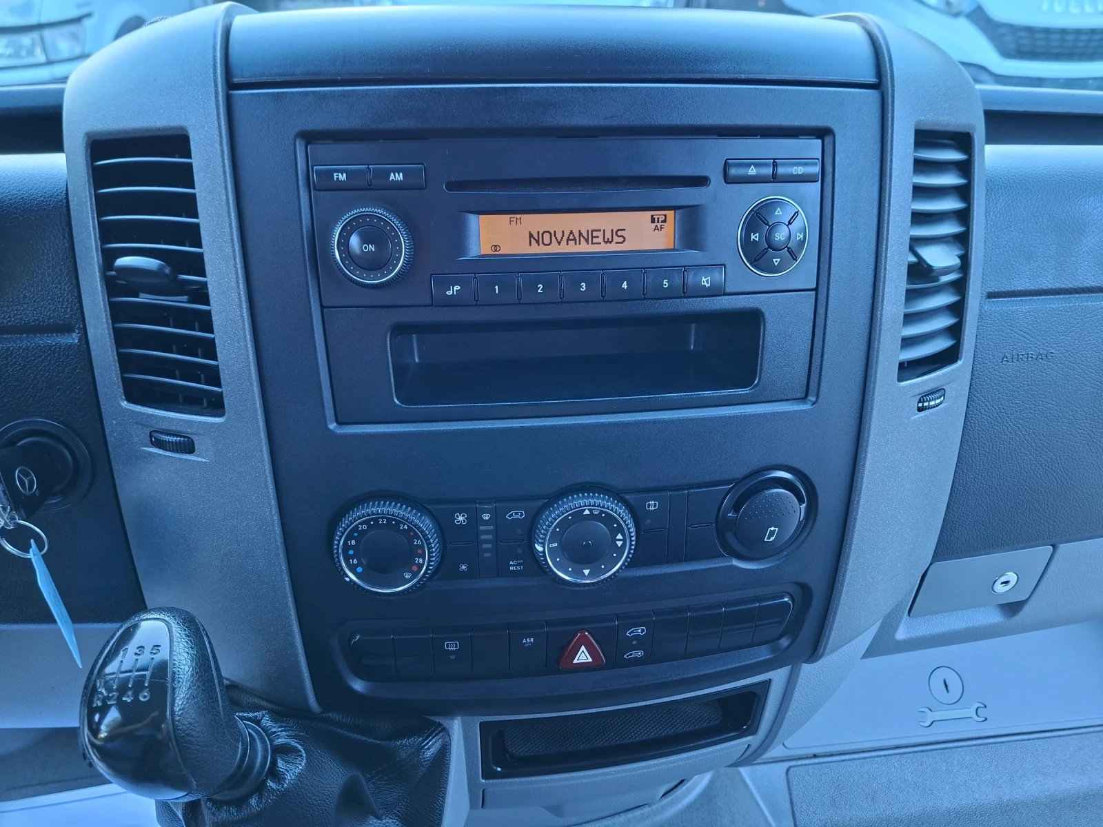 Mercedes-Benz Sprinter 311 311* 9Места* Клима* Германия, снимка 11 - Бусове и автобуси - 55305045