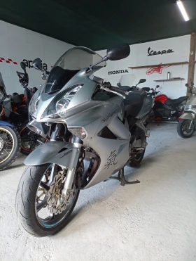     Honda Vfr V-tec 2006