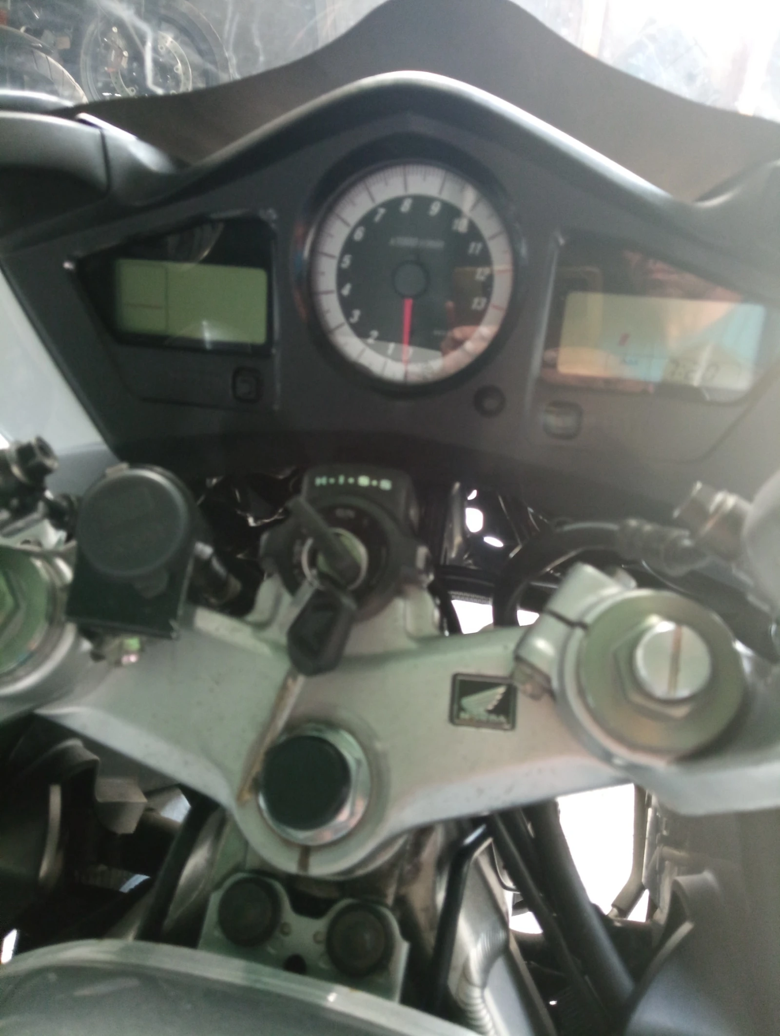 Honda Vfr V-tec 2006 - изображение 2