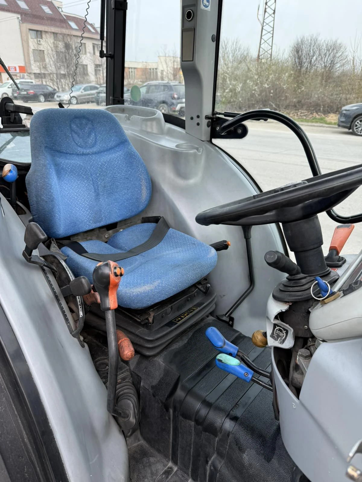 Трактор New Holland T4030N, снимка 10 - Селскостопанска техника - 53962452