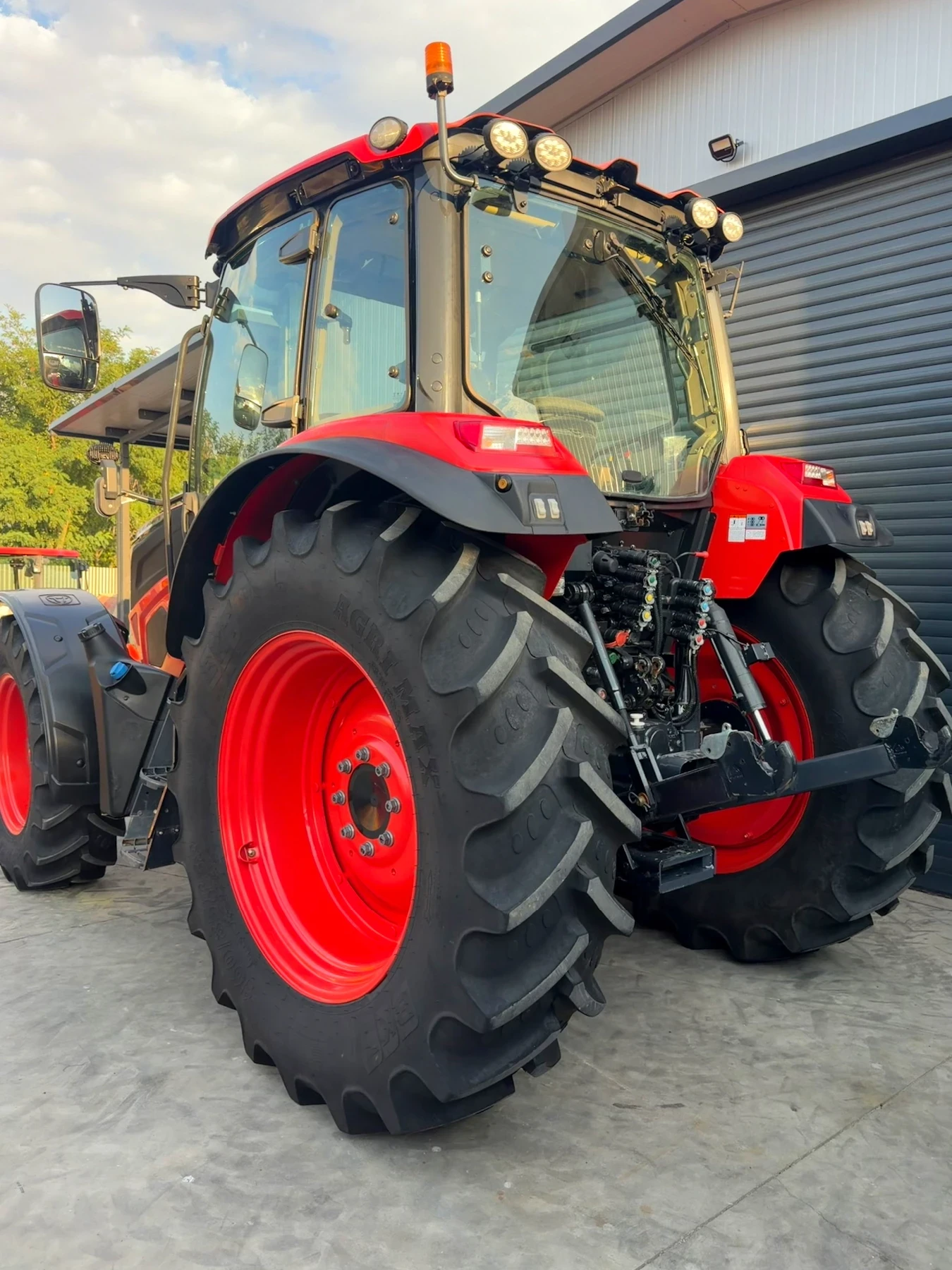 Трактор John Deere Kioti HX1400 140кс. 2021, снимка 4 - Селскостопанска техника - 55592519