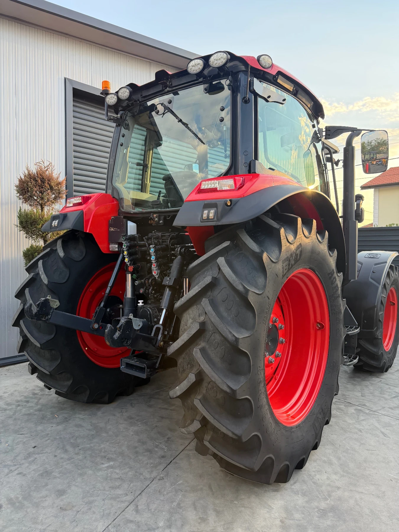 Трактор John Deere Kioti HX1400 140кс. 2021, снимка 7 - Селскостопанска техника - 55592519