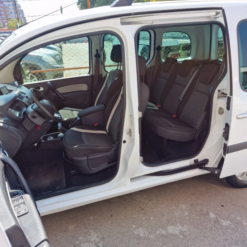 Renault Kangoo, снимка 5 - Автомобили и джипове - 47887059