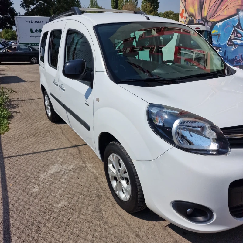 Renault Kangoo, снимка 4 - Автомобили и джипове - 47887059