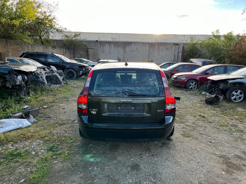 Volvo V50 2.0d 136hp, снимка 4 - Автомобили и джипове - 47454721