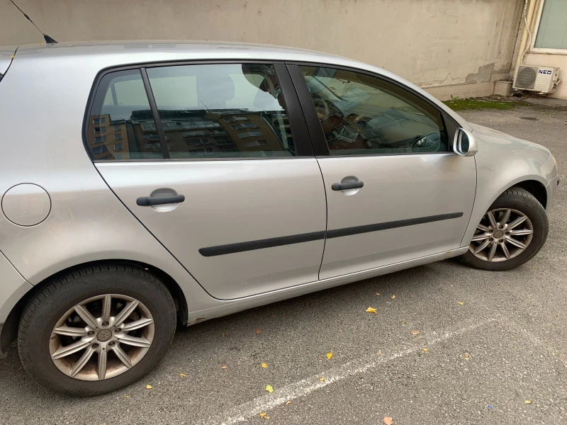 VW Golf 2.0 TDI, снимка 4 - Автомобили и джипове - 47487006