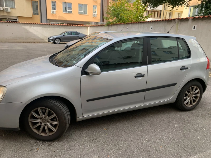 VW Golf 2.0 TDI, снимка 2 - Автомобили и джипове - 47487006