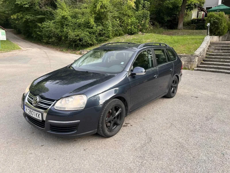 VW Golf, снимка 1 - Автомобили и джипове - 47518894