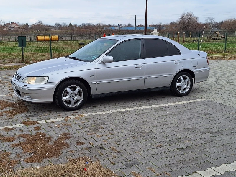 Honda Accord 2.0 147 full, снимка 3 - Автомобили и джипове - 48347153