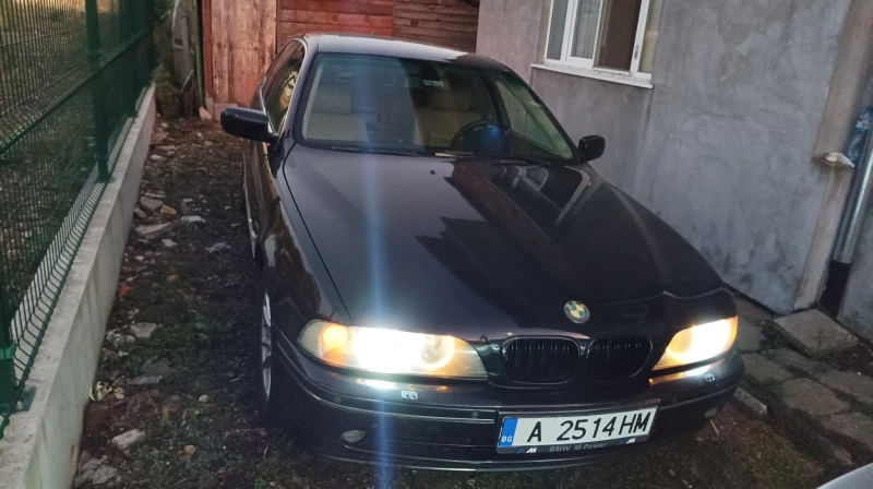 BMW 525, снимка 1 - Автомобили и джипове - 48497316