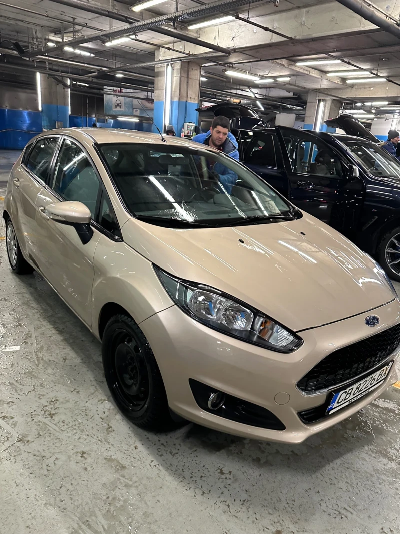 Ford Fiesta, снимка 1 - Автомобили и джипове - 49270663