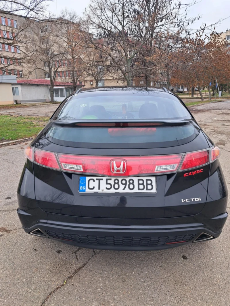 Honda Civic 2.2 CDTi, снимка 5 - Автомобили и джипове - 49597779