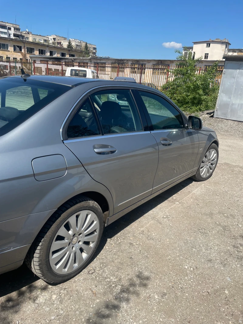Mercedes-Benz C 320, снимка 5 - Автомобили и джипове - 51321412
