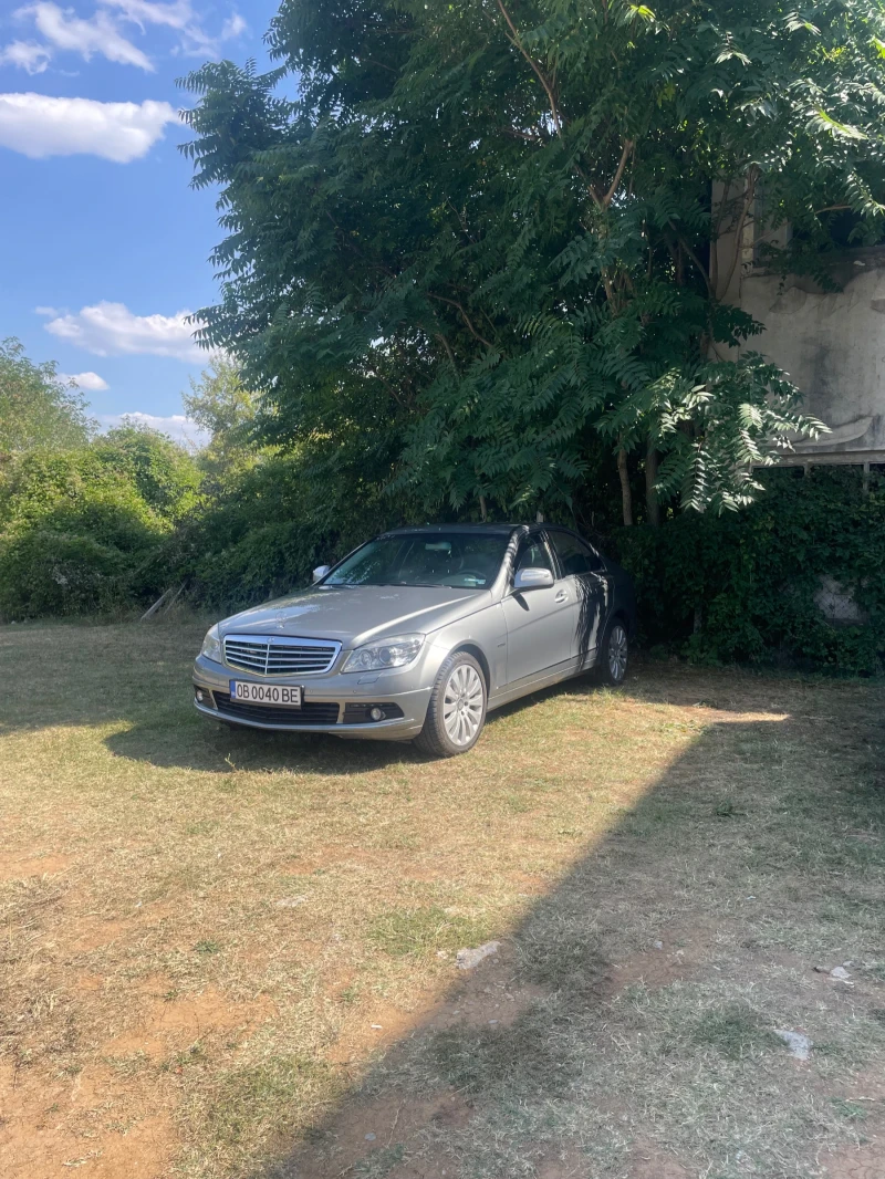 Mercedes-Benz C 320, снимка 6 - Автомобили и джипове - 51321412