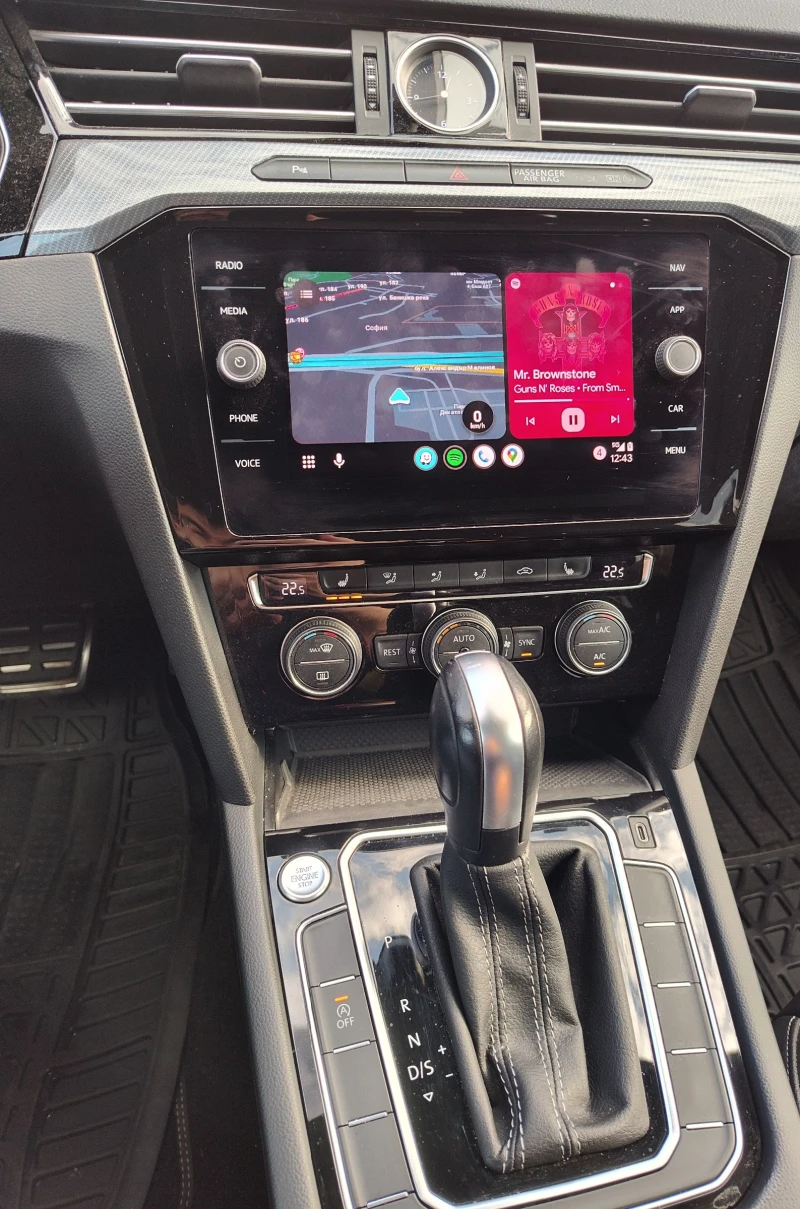 VW Arteon R-line 2.0 TSI BMT DSG, снимка 9 - Автомобили и джипове - 52379457