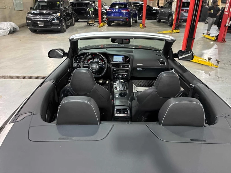 Audi Rs5 * 2dr Conv * CARFAX * БЕЗ ПЪРВОНАЧАЛНА ВНОСКА, снимка 12 - Автомобили и джипове - 52806509
