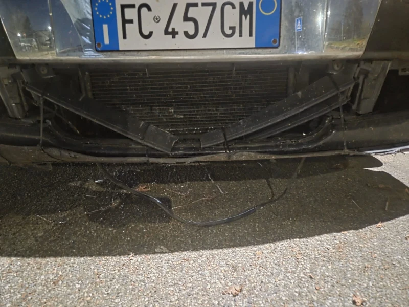 VW Touran, снимка 14 - Автомобили и джипове - 52865932