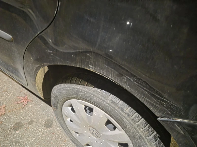 VW Touran, снимка 6 - Автомобили и джипове - 52865932