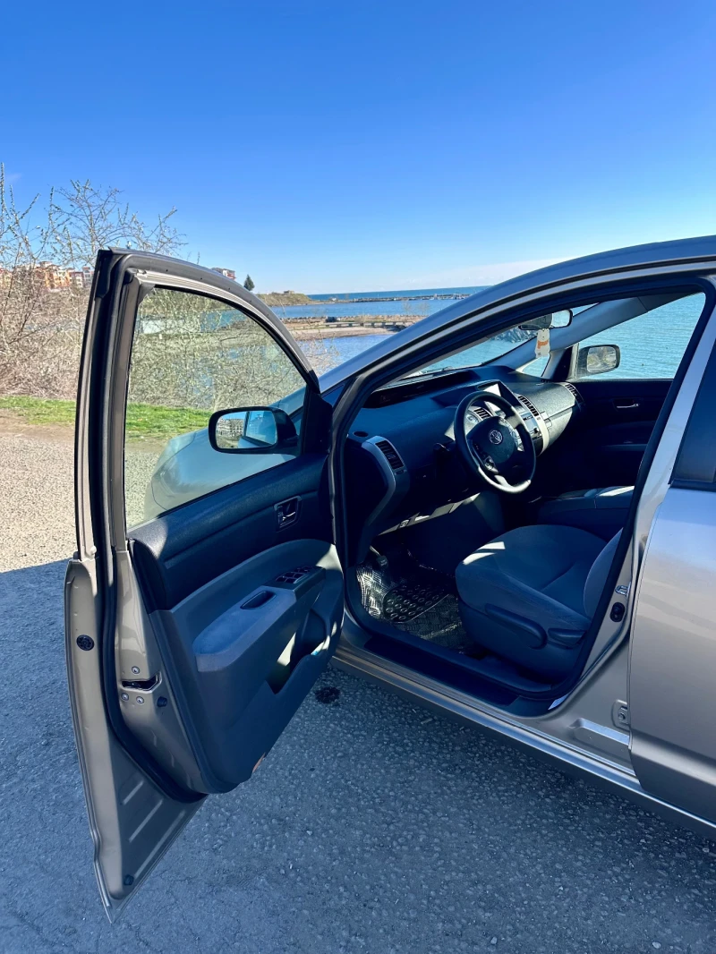 Toyota Prius 1.5 VVT-i Хибрид, снимка 9 - Автомобили и джипове - 52958289