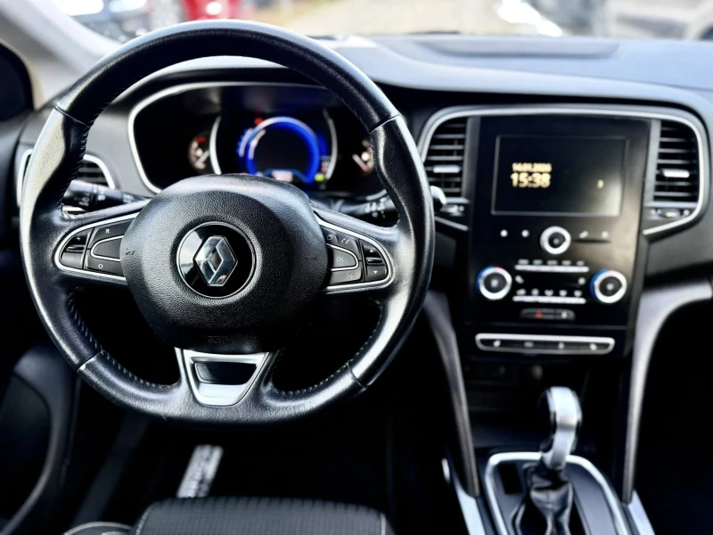 Renault Megane АВТОМАТИК, снимка 11 - Автомобили и джипове - 53153869