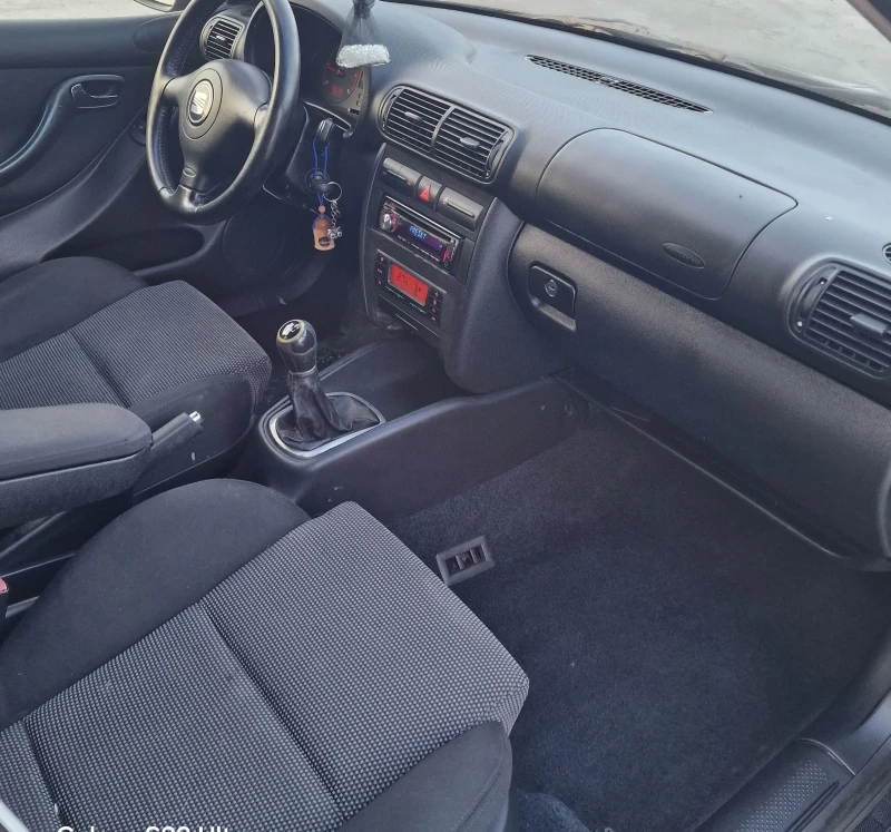 Seat Leon 1.9tdi 110ks, снимка 9 - Автомобили и джипове - 53205350