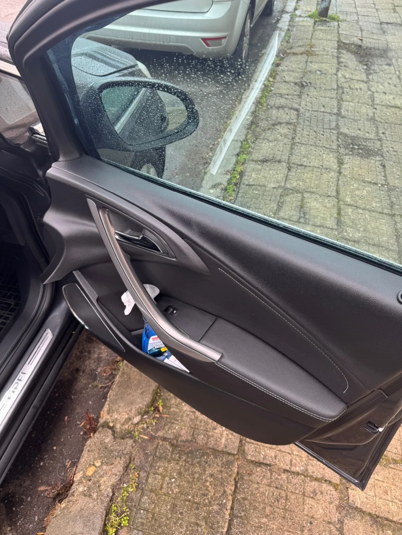 Opel Astra 1.4т 140к.с., снимка 12 - Автомобили и джипове - 53269396