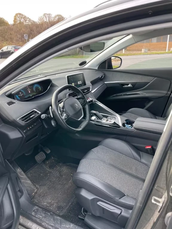 Peugeot 3008 1.6b Hybrid 225ps GT DK, снимка 10 - Автомобили и джипове - 53137834