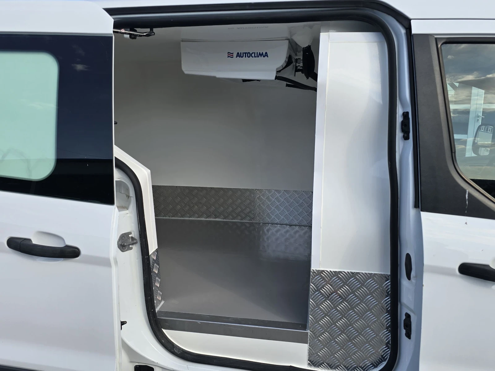 Ford Connect Хладилен ШВЕЙЦАРИЯ | Mobile.bg — изображение 13
