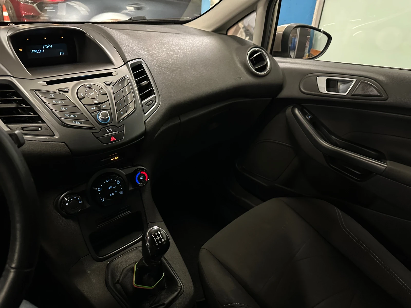 Ford Fiesta  - изображение 5