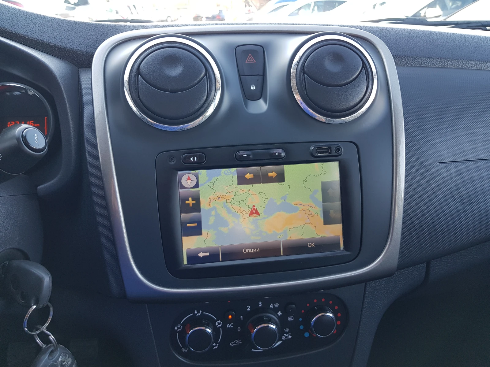 Dacia Sandero 1.5 DCI - 75 .. EURO 5B  | Mobile.bg   14