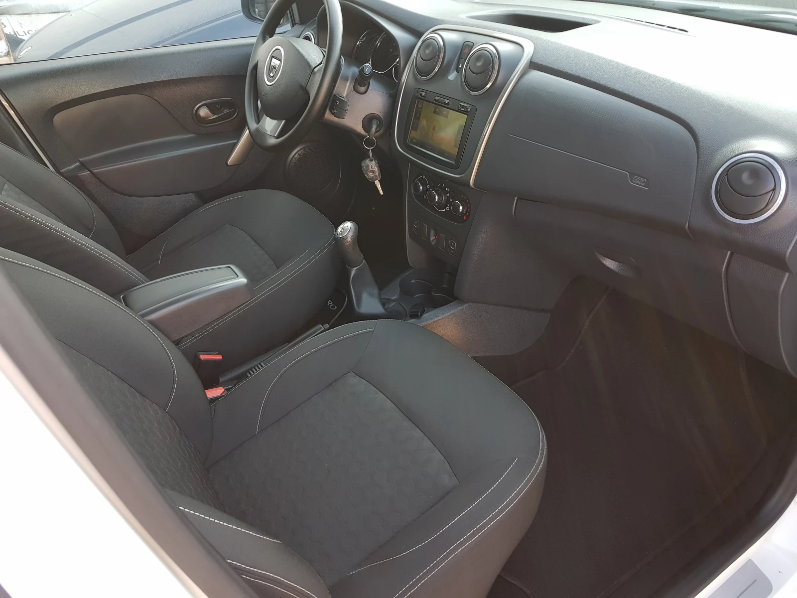 Dacia Sandero 1.5 DCI - 75 .. EURO 5B  | Mobile.bg   11