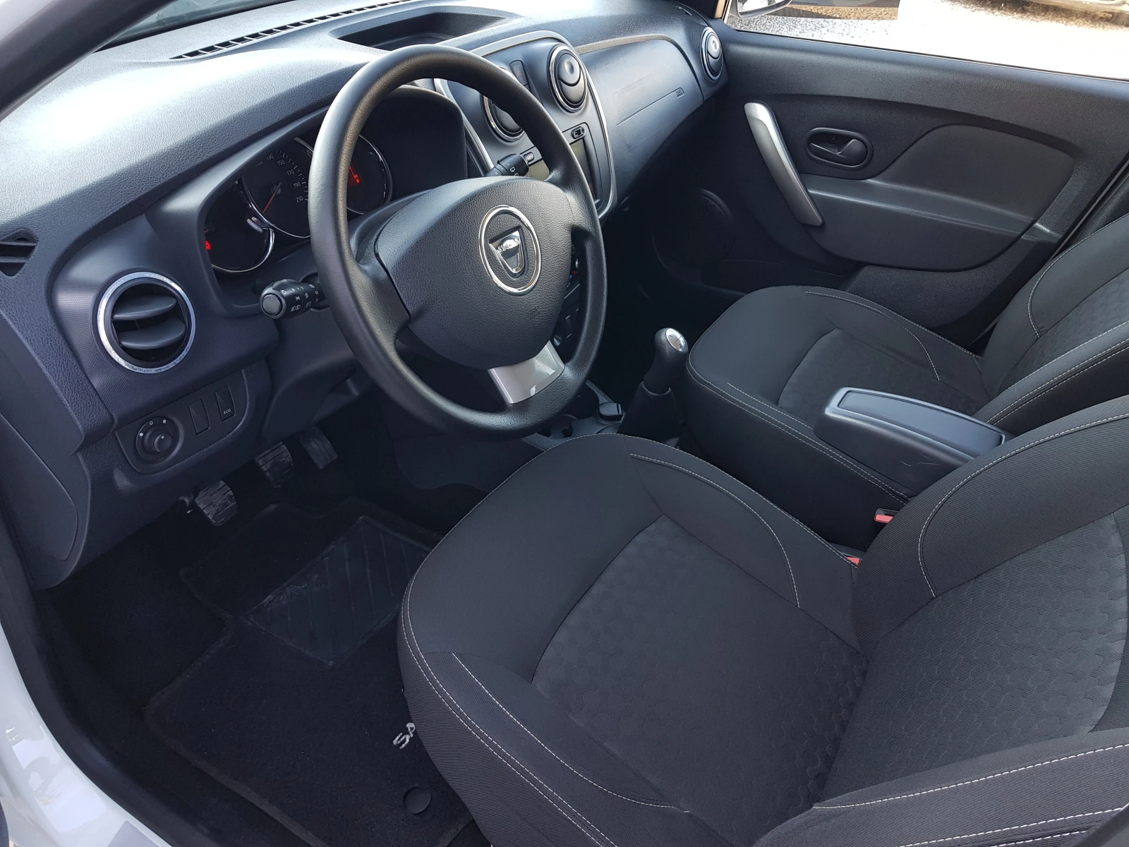 Dacia Sandero 1.5 DCI - 75 к.с. EURO 5B ЛИЗИНГ - изображение 9