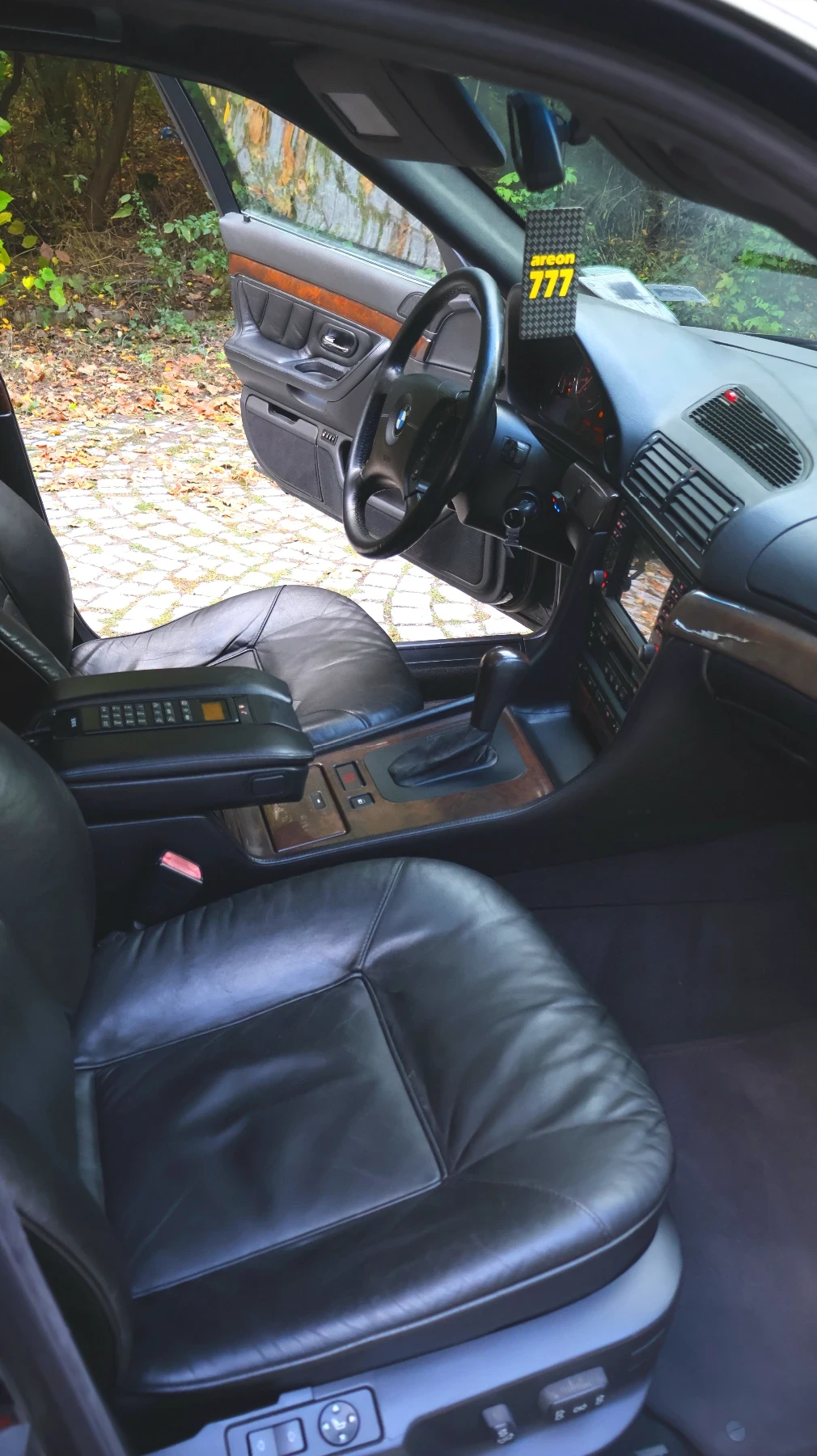 BMW 740 | Mobile.bg   8