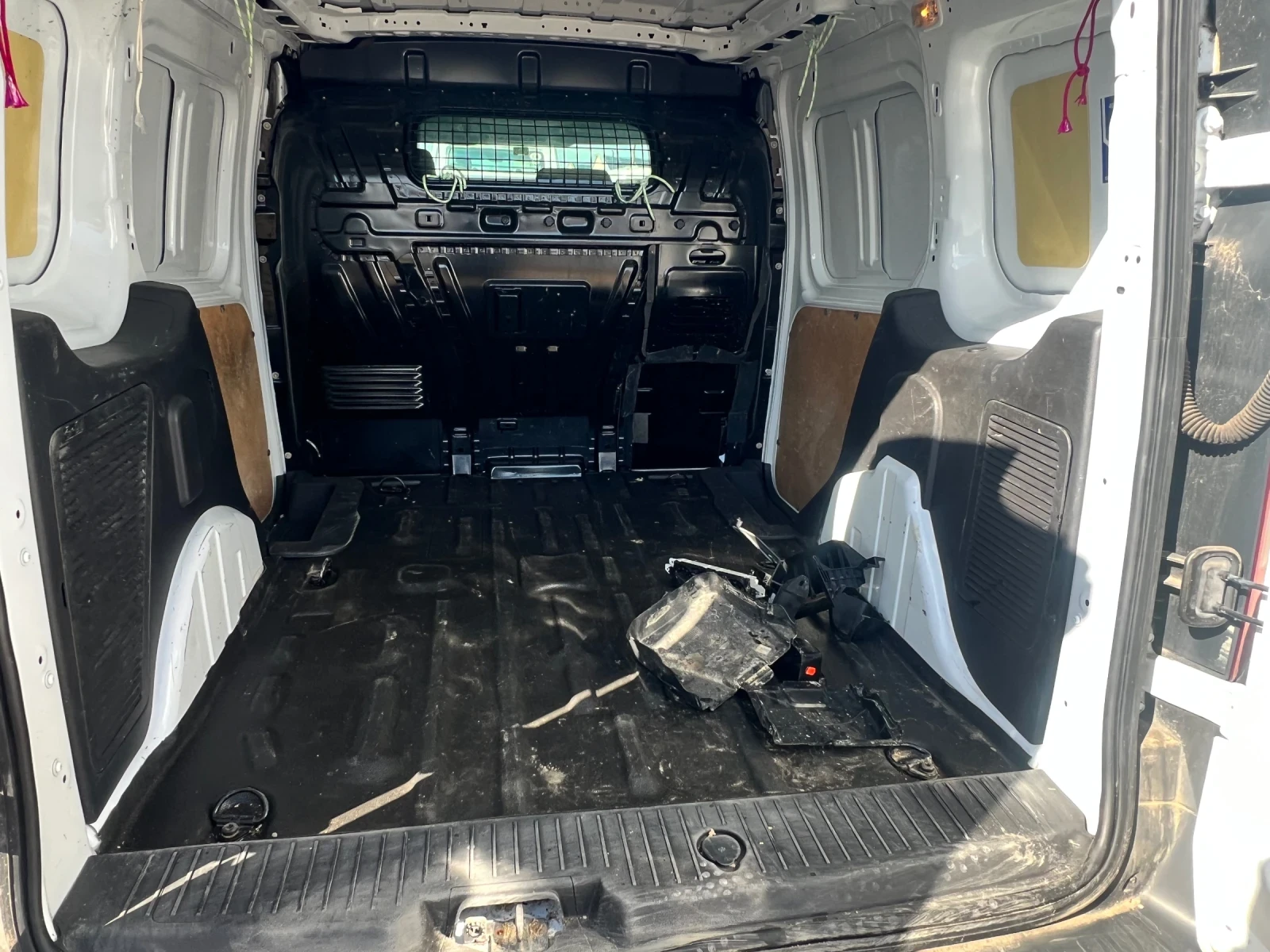 Ford Connect TRANSIT CONNECT 1.0Ecoboost - изображение 9